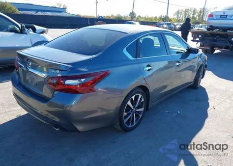 2017 Nissan Altima 2.5 Sr из США, поврежденный, VIN 1N4AL3AP8HN338954
